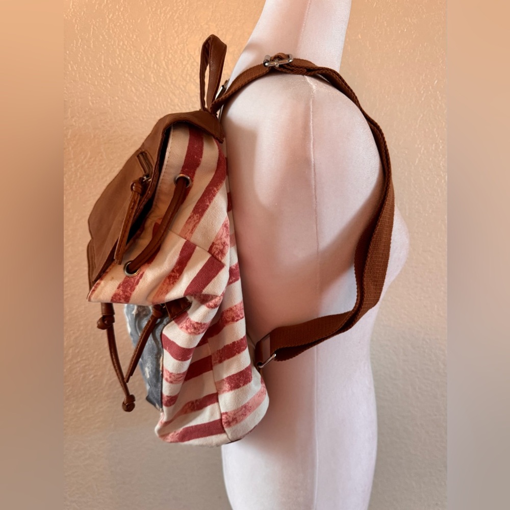 Rustic Distressed American Flag Canvas & Faux Leather Drawstring Backpack - Picture 2 of 13